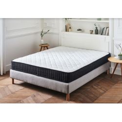 Golden 23 cm mattress for restorative and comfortable sleep thanks to its combination of firm support and soft comfort